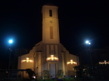 During all the Wednesdays of the year we make the famous Mercadillo of Guardamar in the streets Vicente Ramos and Saint Pedro, nex to the Square of the Constitution and Church of Saint Jaime. 