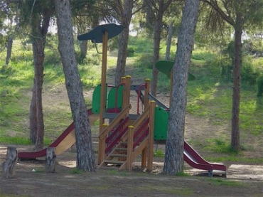 Play area close to Puerto Pinar Apartments